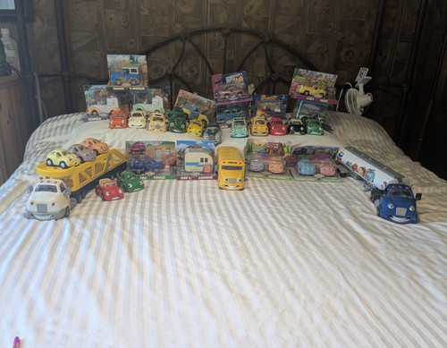 Chevron cars toy lot - lot, 2002