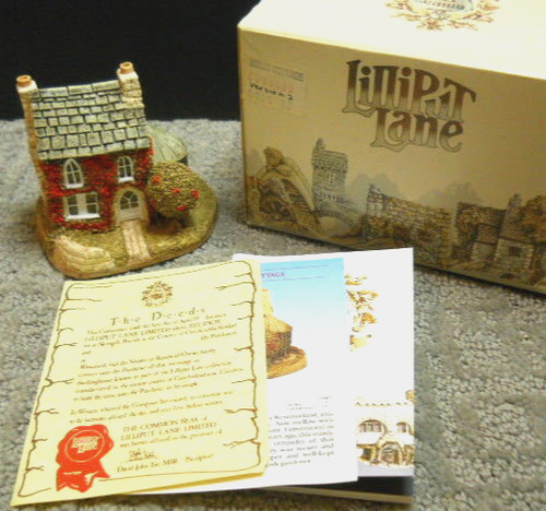 Lilliput lane holly - lilliput, cottage