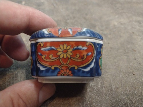 Japanese signed porcelain - japanese,