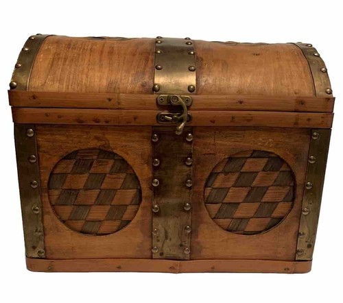 Vtg wood veneer - wood, chest