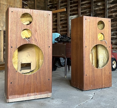 Jbl cabinets 240ti empty local - jbl,