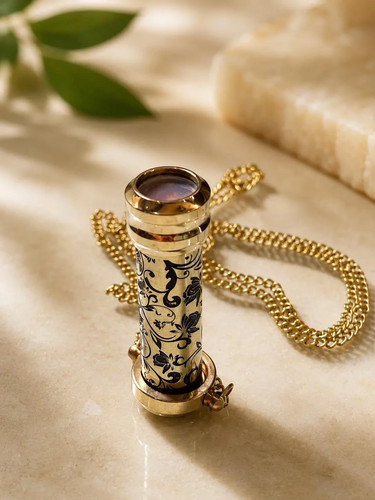 Brass kaleidoscope necklace - brass,