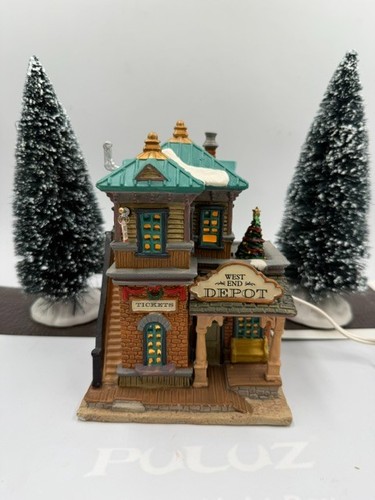 Lemax caddington village - lemax,
