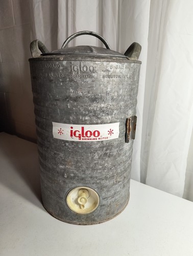 Vintage cooler igloo water - vintage,