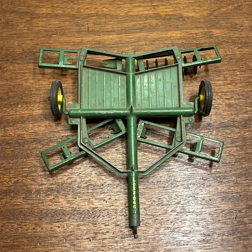 Vintage ertl john deere - john,