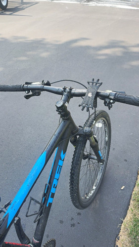 Trek 820 mountain - trek,