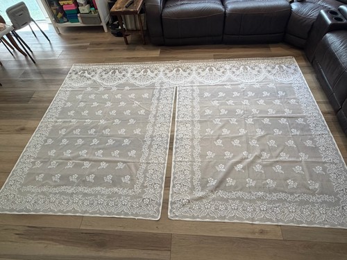 Vtg lace panel pair - vtg, w/