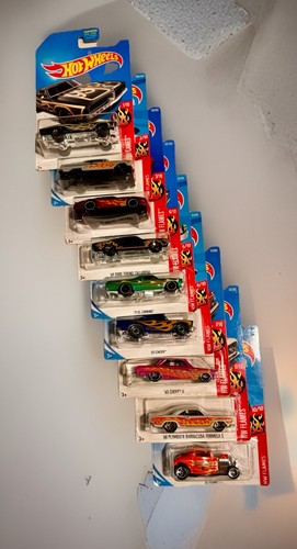 Hot wheels flames lot 9 - hot,
