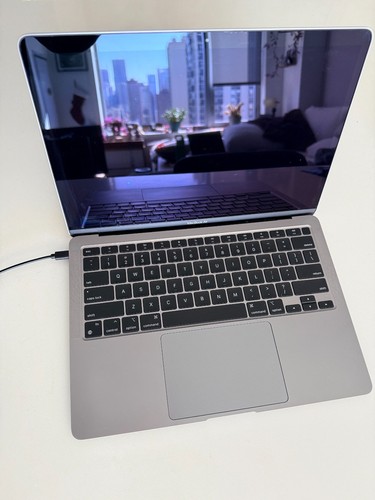 Macbook air m1 late - ,