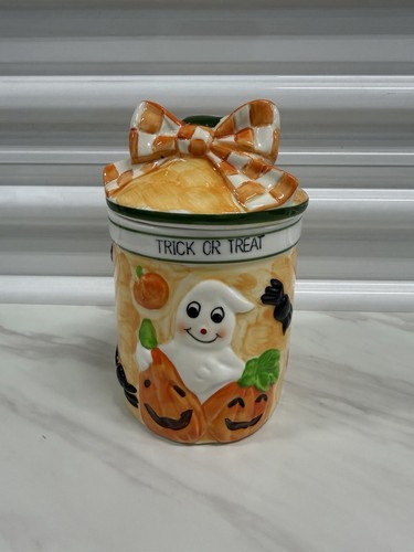 Halloween trick treat ghost - halloween,