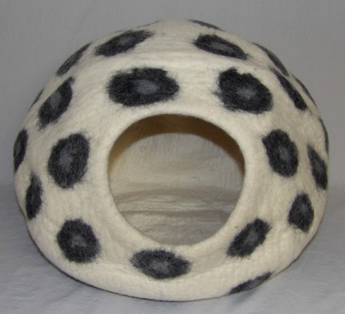 Large felted felt wool - wool, cat