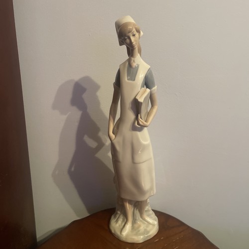 Lladro nurse figurine 4603 - lladro,