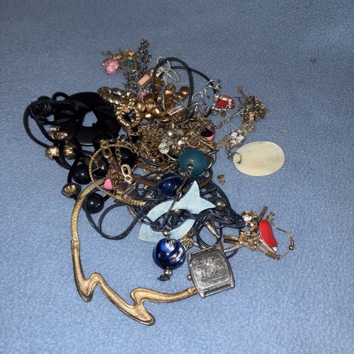Miscellaneous estate jewelry - miscellaneous,