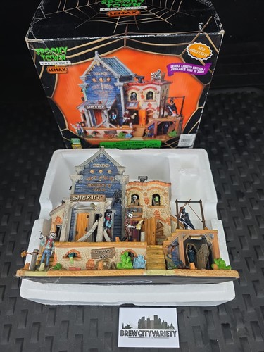 Lemax spooky town - town, gulch