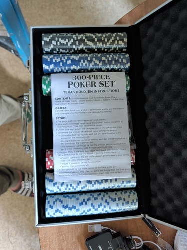 300 piece poker set with - poker,