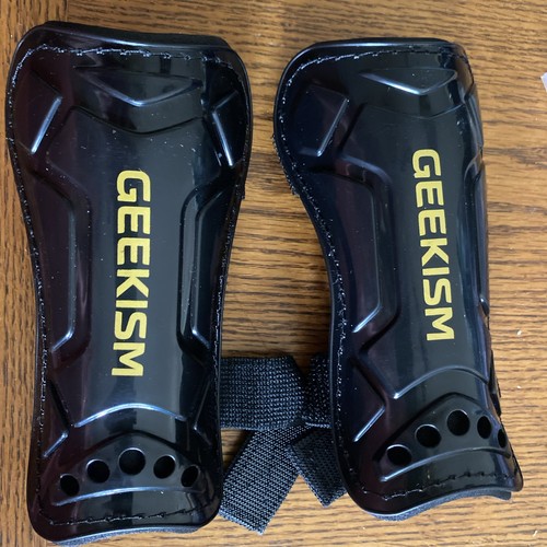 Geekism black soccer shin - geekism, s
