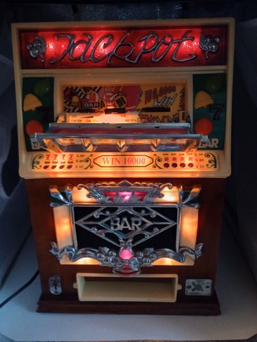 Vintage slot machine - vintage, am/fm