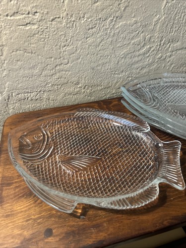 Vtg fish shaped glass serving - fish,