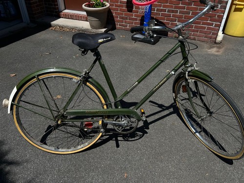 Vintage 1972 raleigh bike with - bike,
