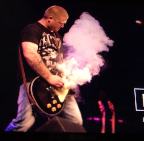 Ace frehley les paul smoking - les,