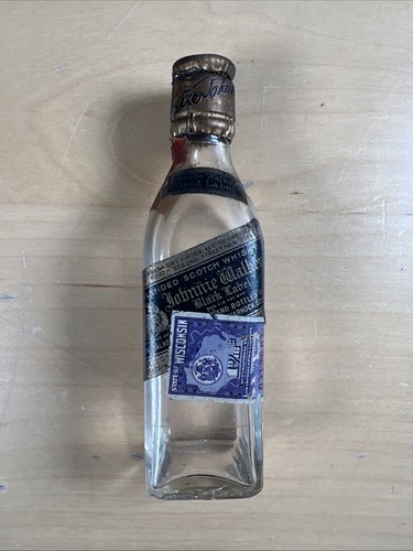 Johnnie walker black - johnnie,