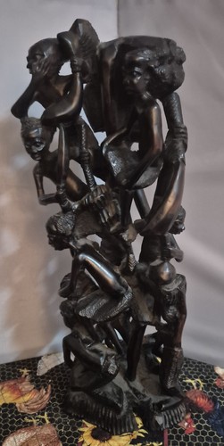 Makonde ujamaa family - makonde,