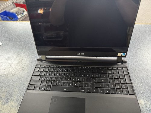 Gigabyte aero oled kd - aero, 15