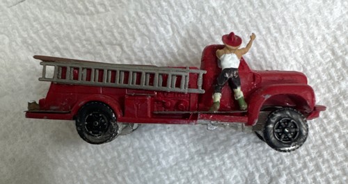 Scale fire truck - n, with
