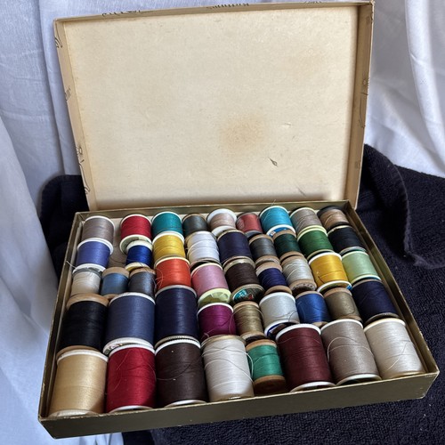 Vtg spools thread 12 - of,