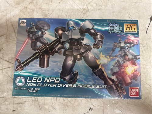 New bandai gundam 1 - new, hg