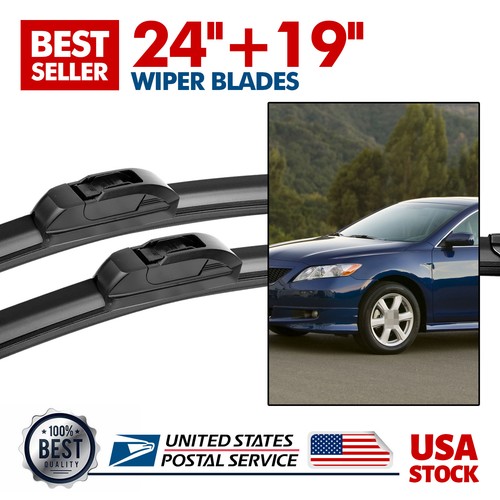 Front windshield wiper blades - front,