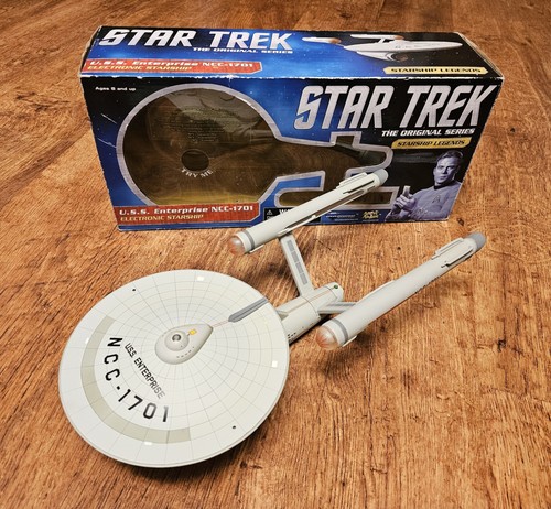 Diamond select toys star - diamond, trek