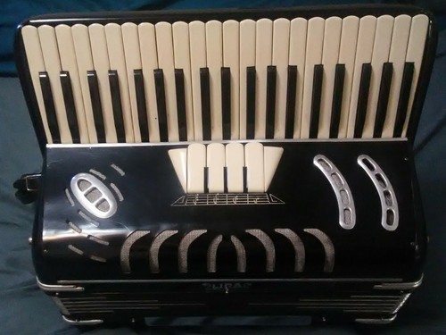 Lira model vtg accordion - lira, 20