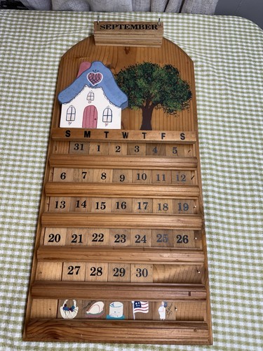 Vtg wooden perpetual wall - vtg,