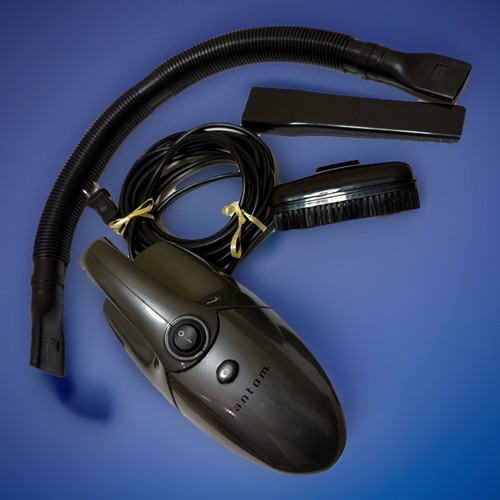 Fantom bagless cyclonic hand - bagless,