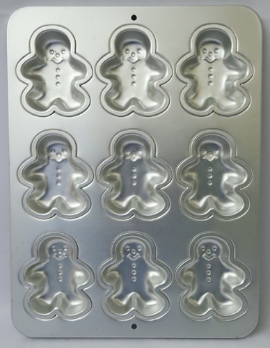 Wilton 1995 gingerbread - 1995, person