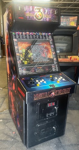 Mortal kombat arcade machine - kombat,