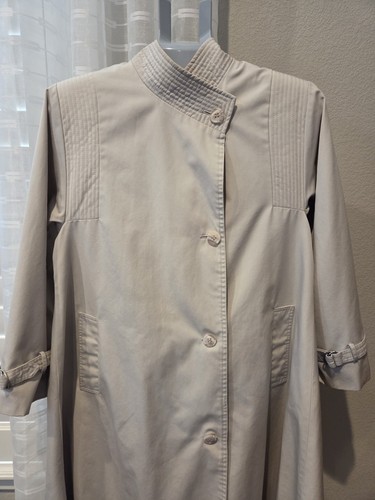 Vintage townhouse rain coat - townhouse,