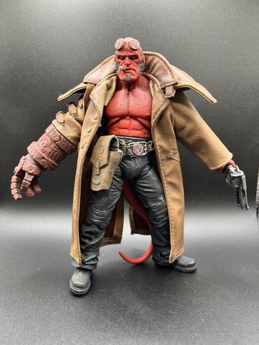 Mezco collective hellboy 2019 - collective, (2019
