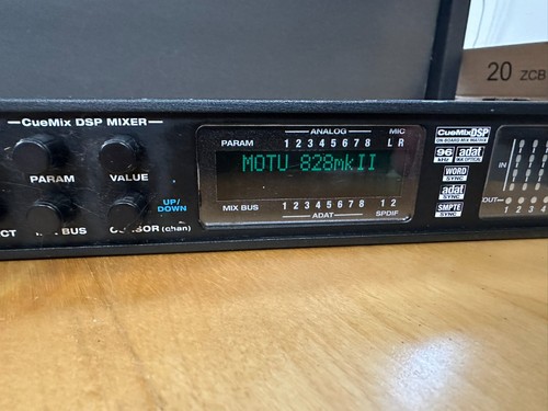 Motu 828 mk2 - 828,