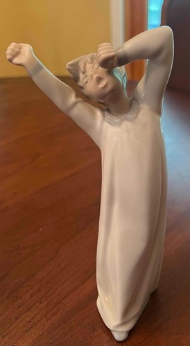 Lladro boy yawning - yawning, /