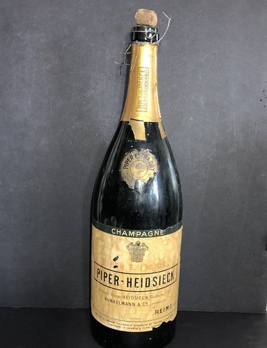 Vintage piper heidsieck empty - vintage, piper-heidsieck