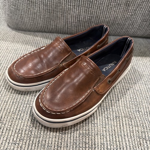 Nautica brown boat - nautica, slip