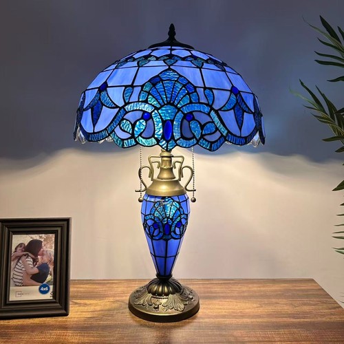 Tiffany style table lamp - style,