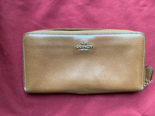 Collect coach new york zip - york.,