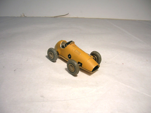 Vintage schuco 1040 yellow - schuco,