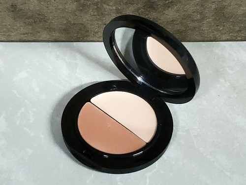 Benefit hide sheen watts - &,