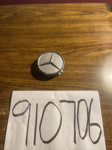 Mercedes benz hubcap rim - benz,