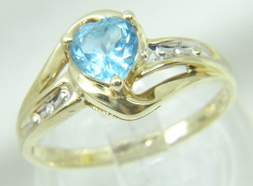 Beautiful yellow gold - 10,