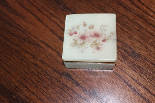Green cultured stone floral - cultured,